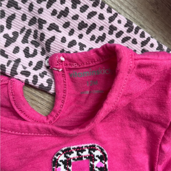 🌻3/25$ Set of 2 baby girl long sleeve tops 12 months - Picture 3 of 4